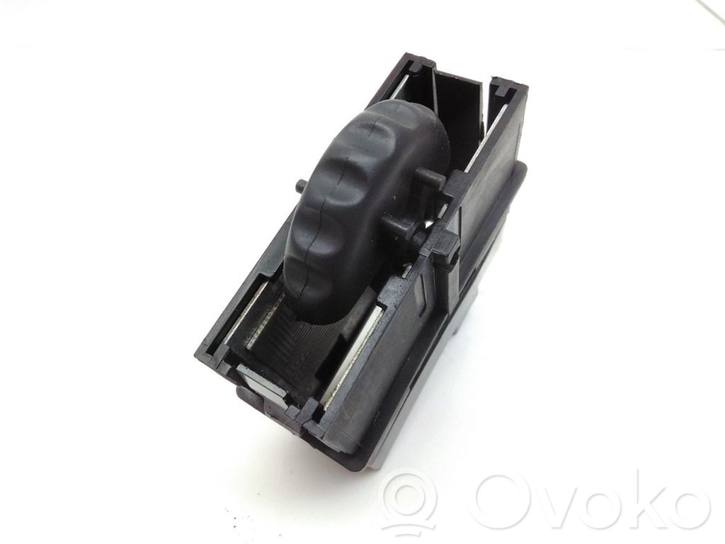 Renault Laguna I Headlight level height control switch 