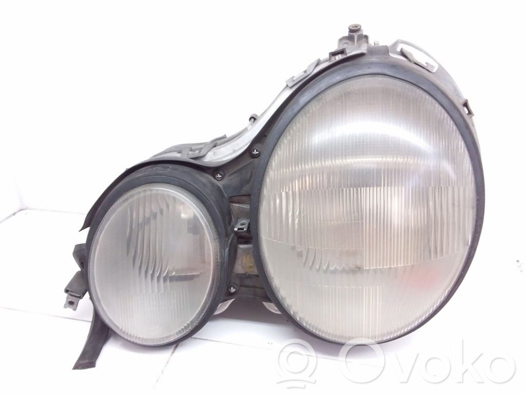 Mercedes-Benz E W210 Headlight/headlamp 