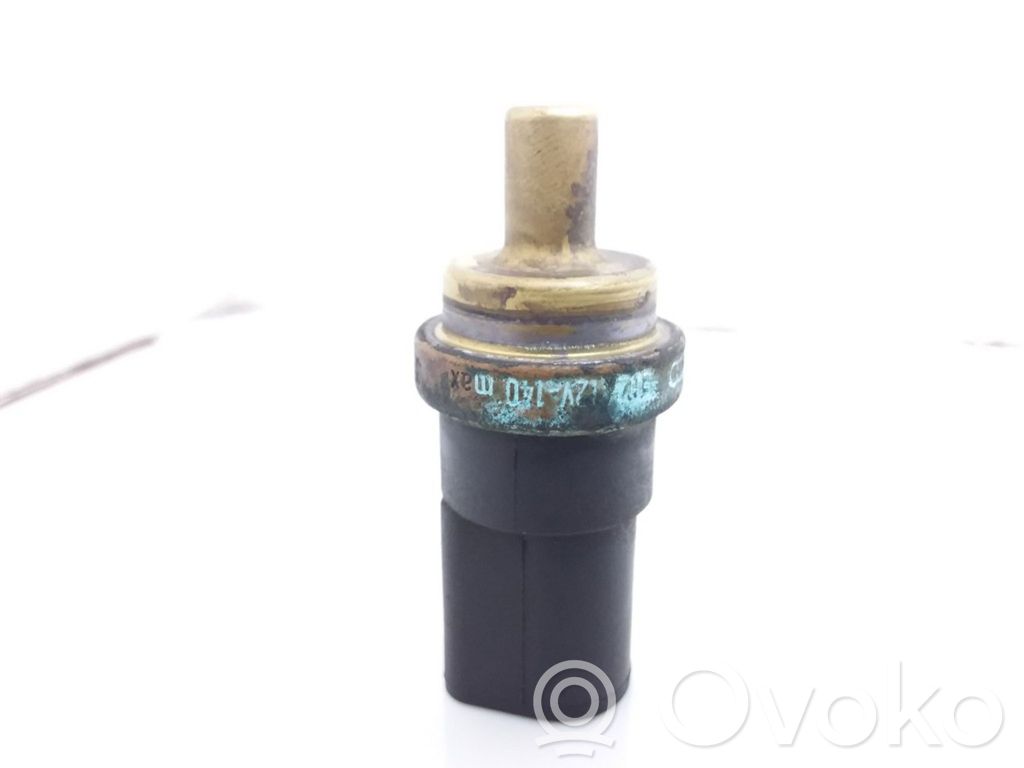 Volkswagen PASSAT B5.5 Sensor de temperatura del refrigerante 