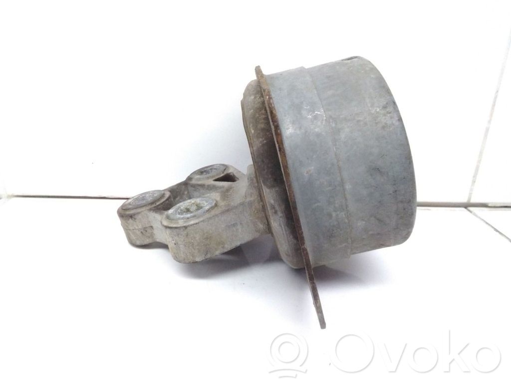 Opel Vectra C Engine mount bracket 