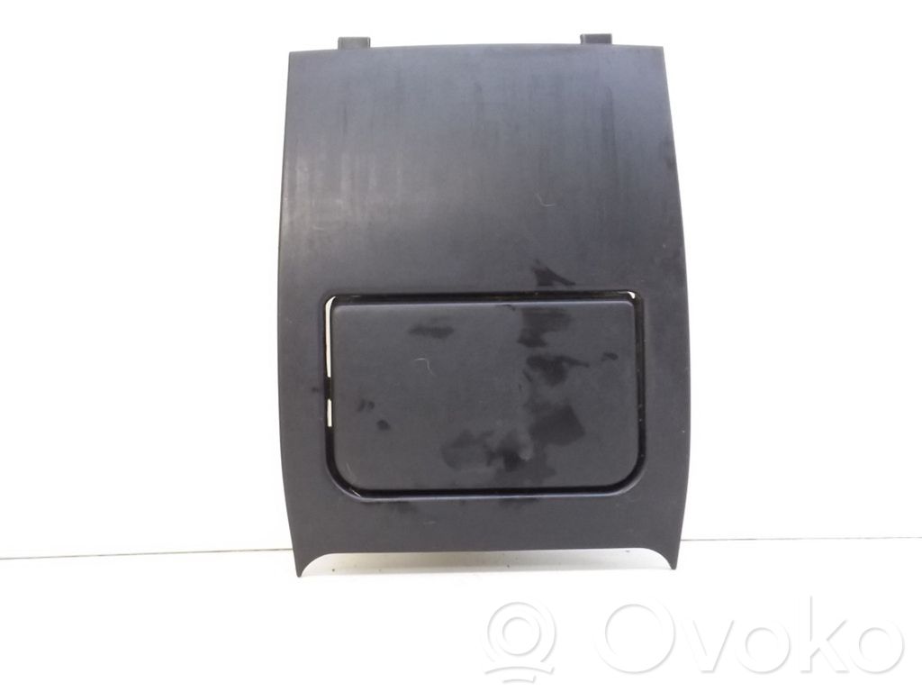 Peugeot 406 Ashtray (front) 