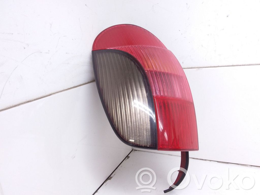 Peugeot 306 Rear/tail lights 
