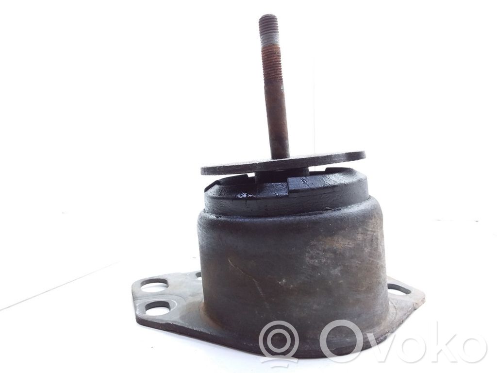 Engine mount bracket   A280