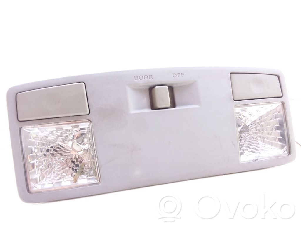 Front seat light   4H31