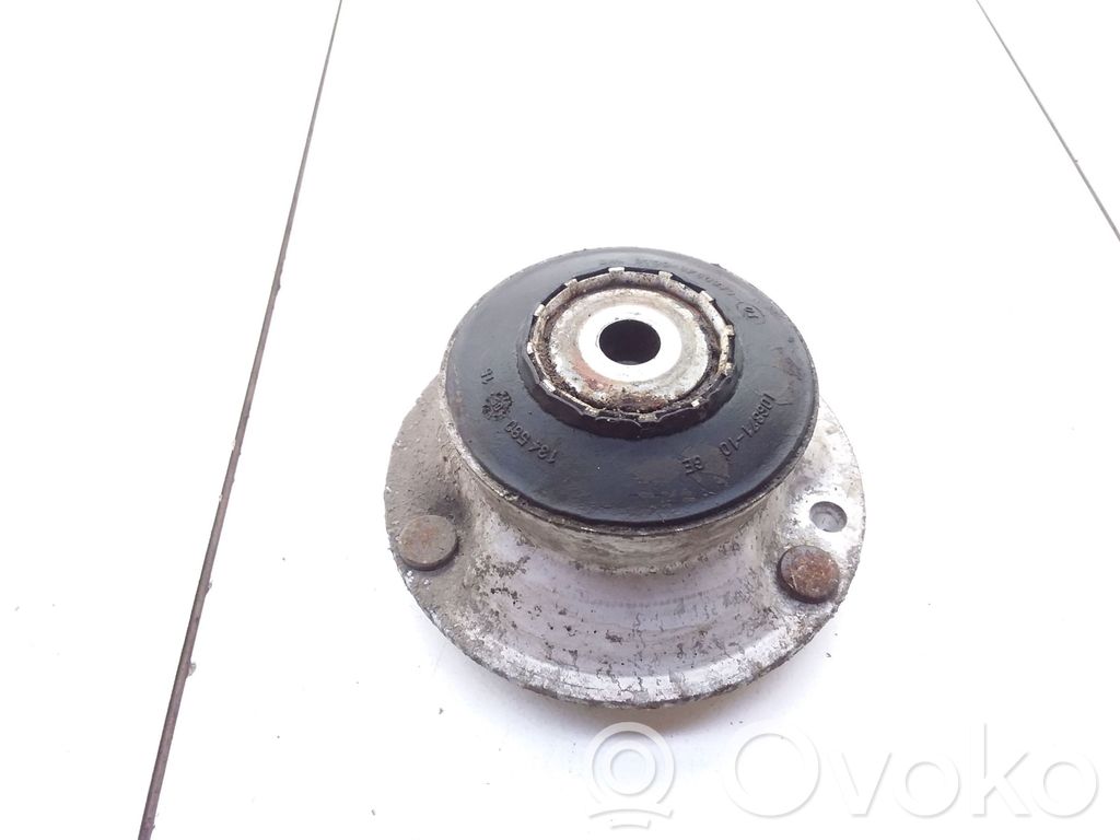 BMW 3 E90 E91 Front upper strut mount 