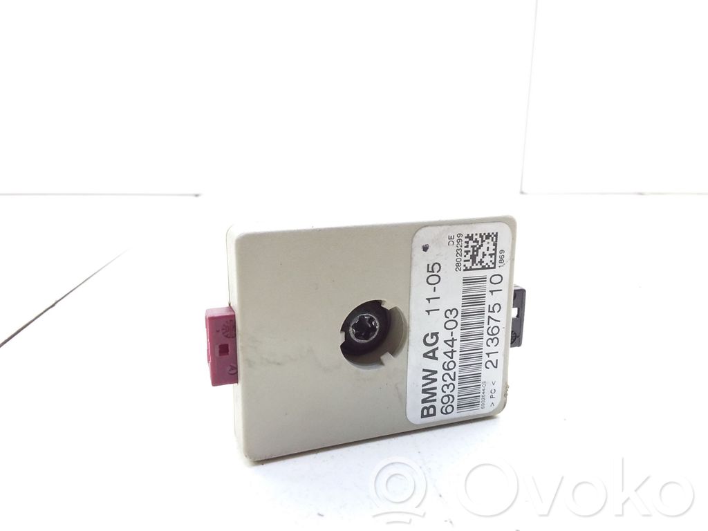 BMW 3 E90 E91 Antenos stiprintuvas 