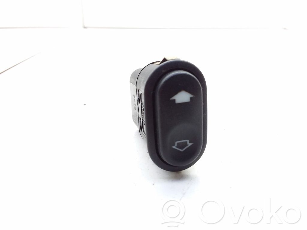 Ford Mondeo MK I Electric window control switch 