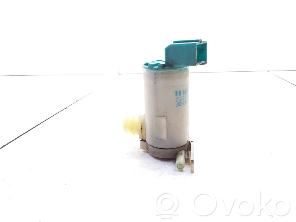 Nissan Sunny Windscreen/windshield washer pump 