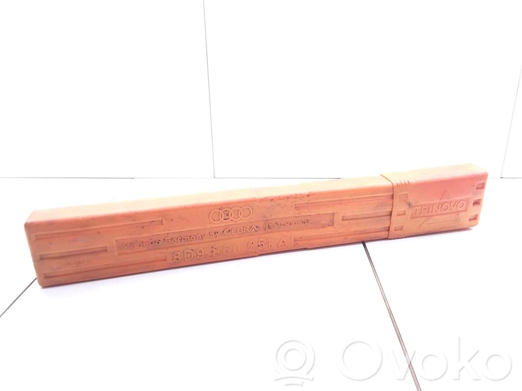 Caja de herramientas   8D9860251A,E1327R030001