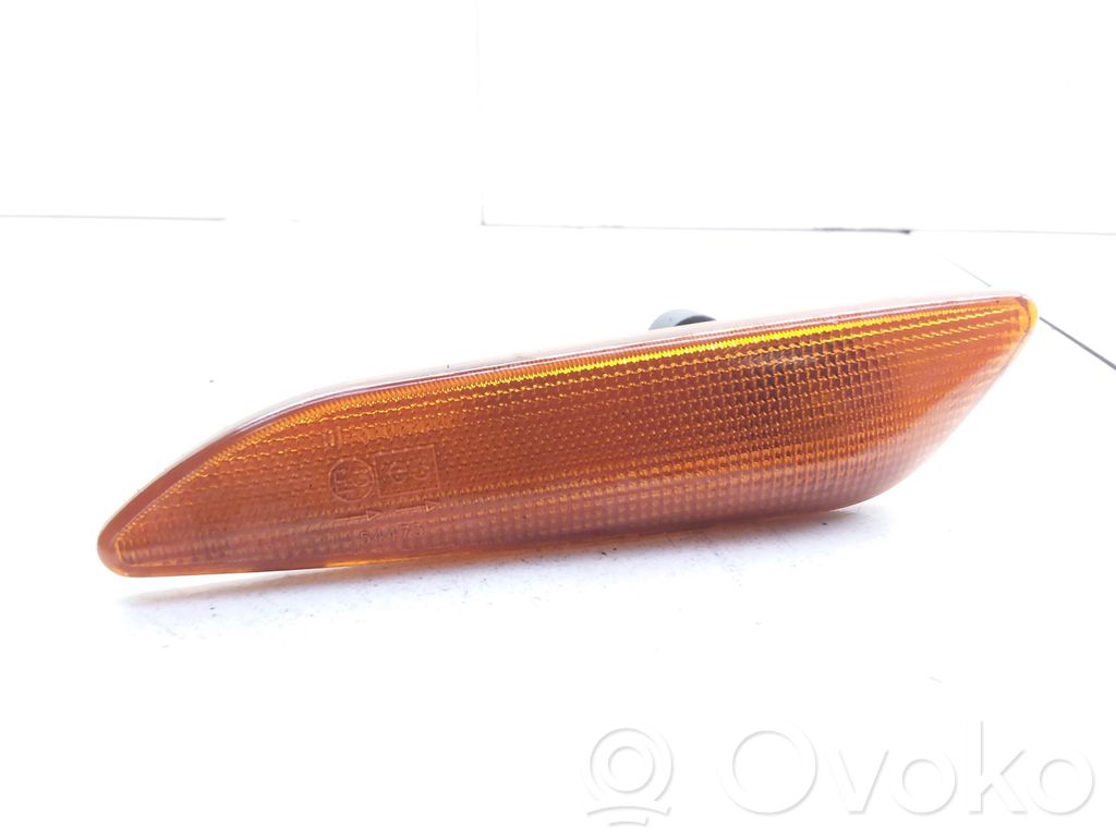 Alfa Romeo 156 Front fender indicator light 