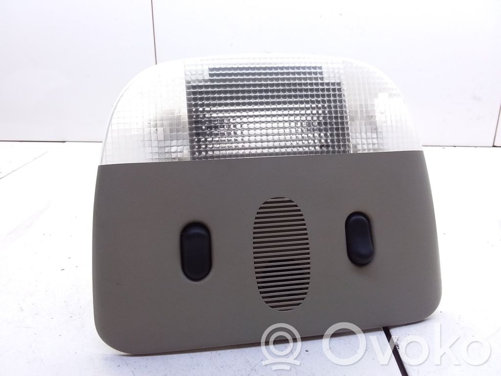 Éclairage lumière plafonnier avant