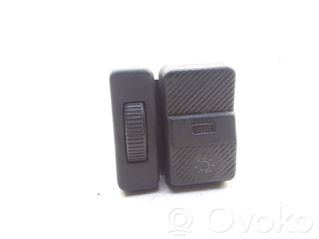 Volkswagen PASSAT B3 Light switch 