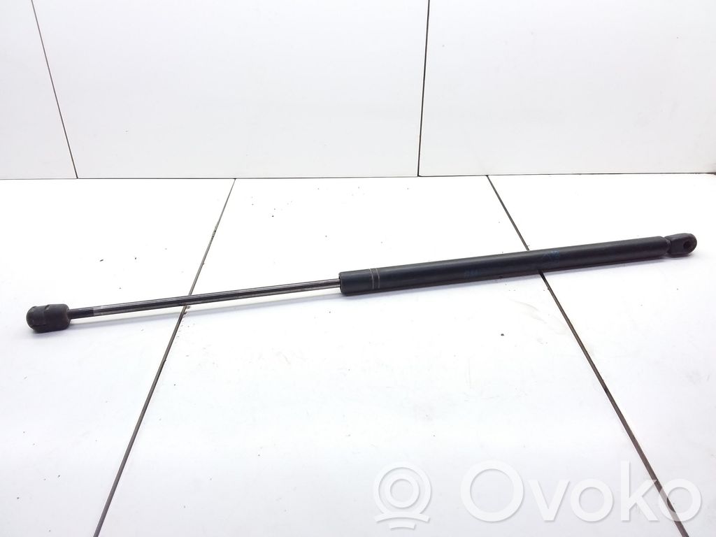 Opel Corsa B Vérin de capot arrière 