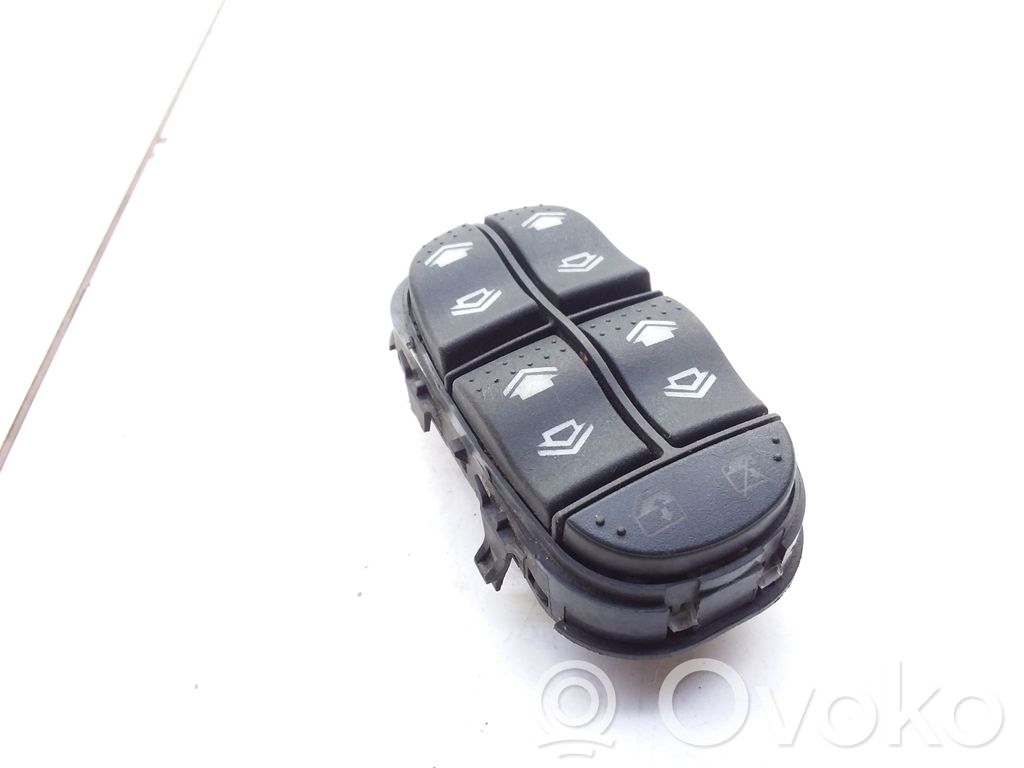 Ford Focus Schalter el. Fensterheber 