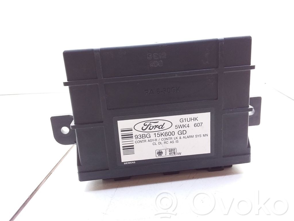 Ford Mondeo MK I Autres dispositifs 