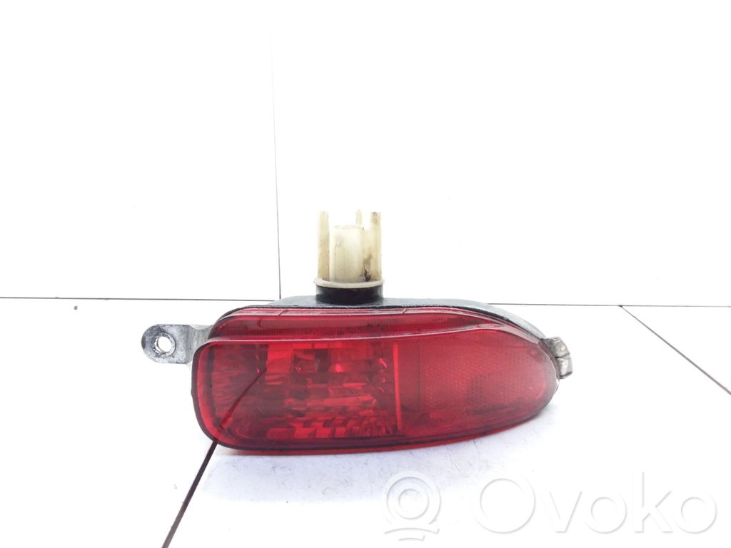 Opel Corsa C Miglas lukturis aizmugurē 