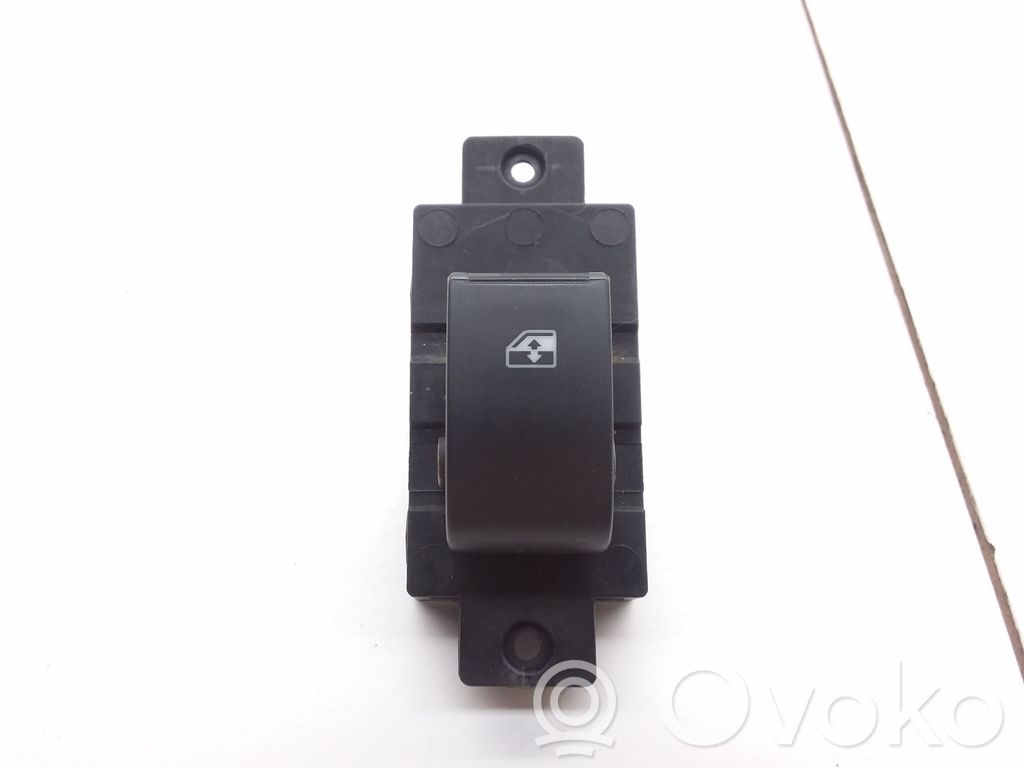 Opel Antara Electric window control switch 