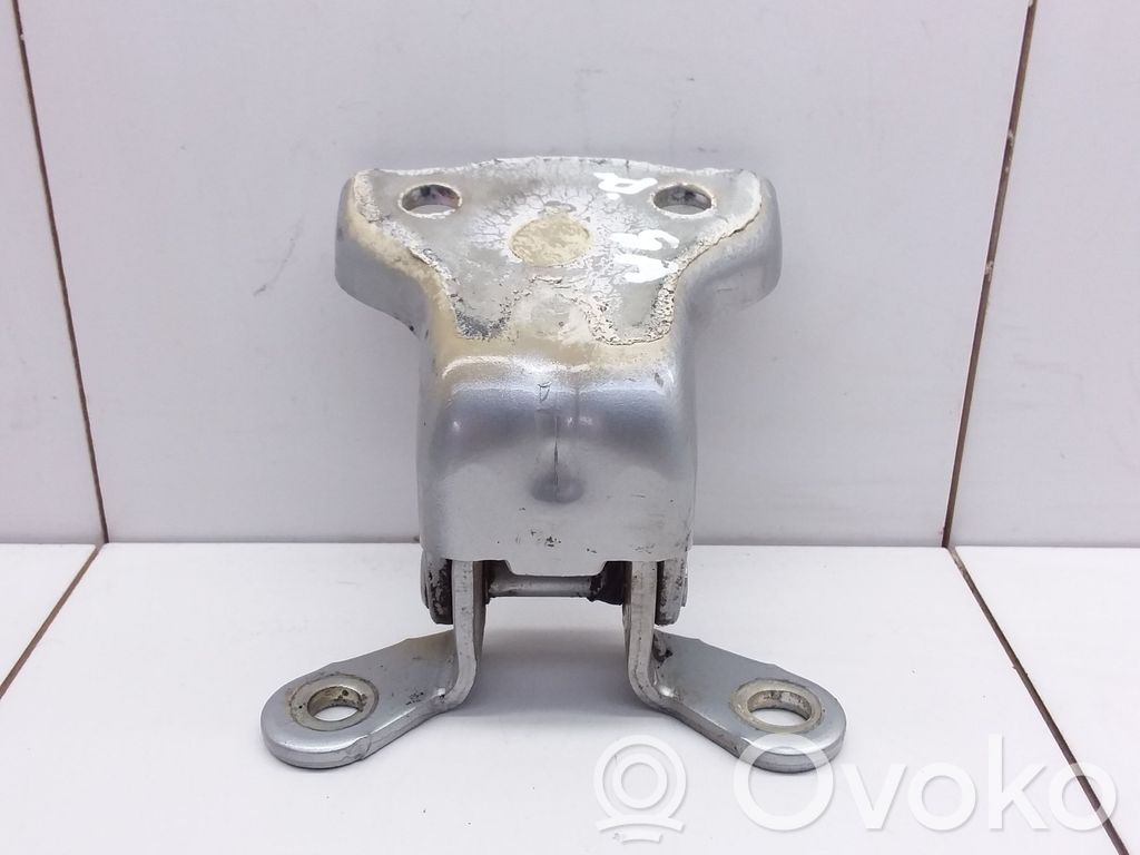 Opel Antara Takaoven alasarana 