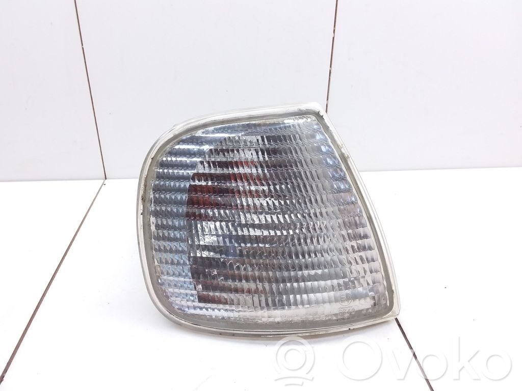Volkswagen Polo III 6N 6N2 6NF Front indicator light 