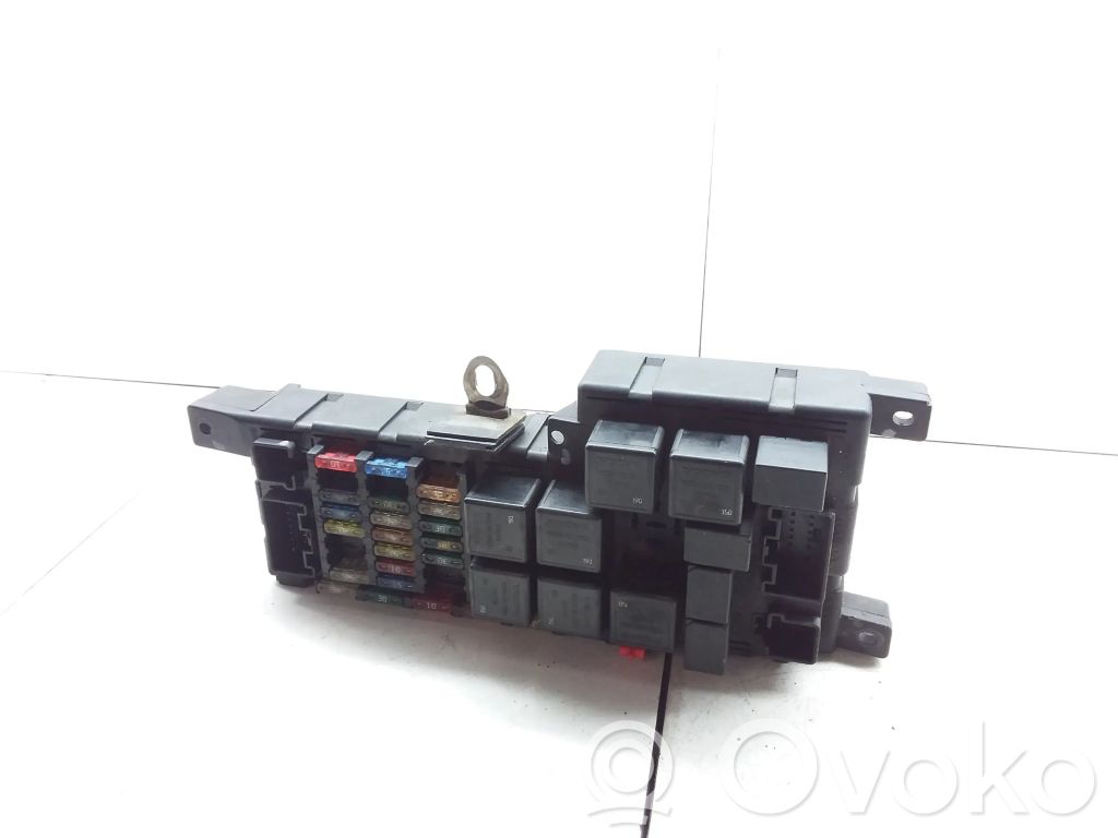 Volvo S80 Relay mounting block 