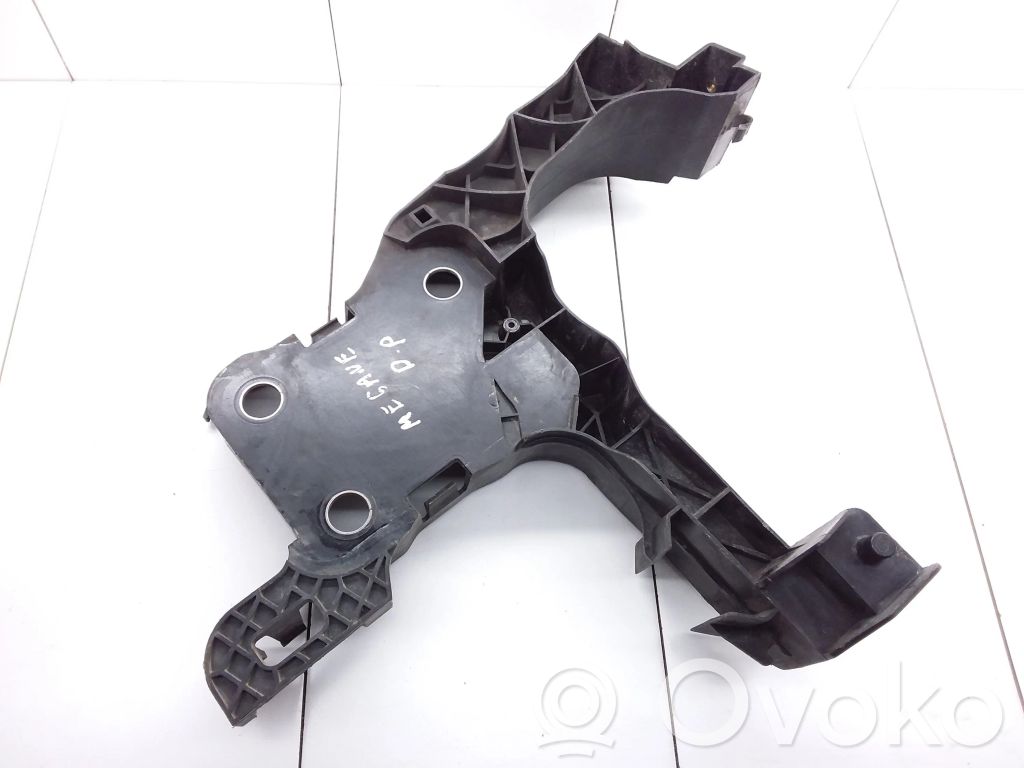 Renault Megane II Soporte del parachoques delantero 