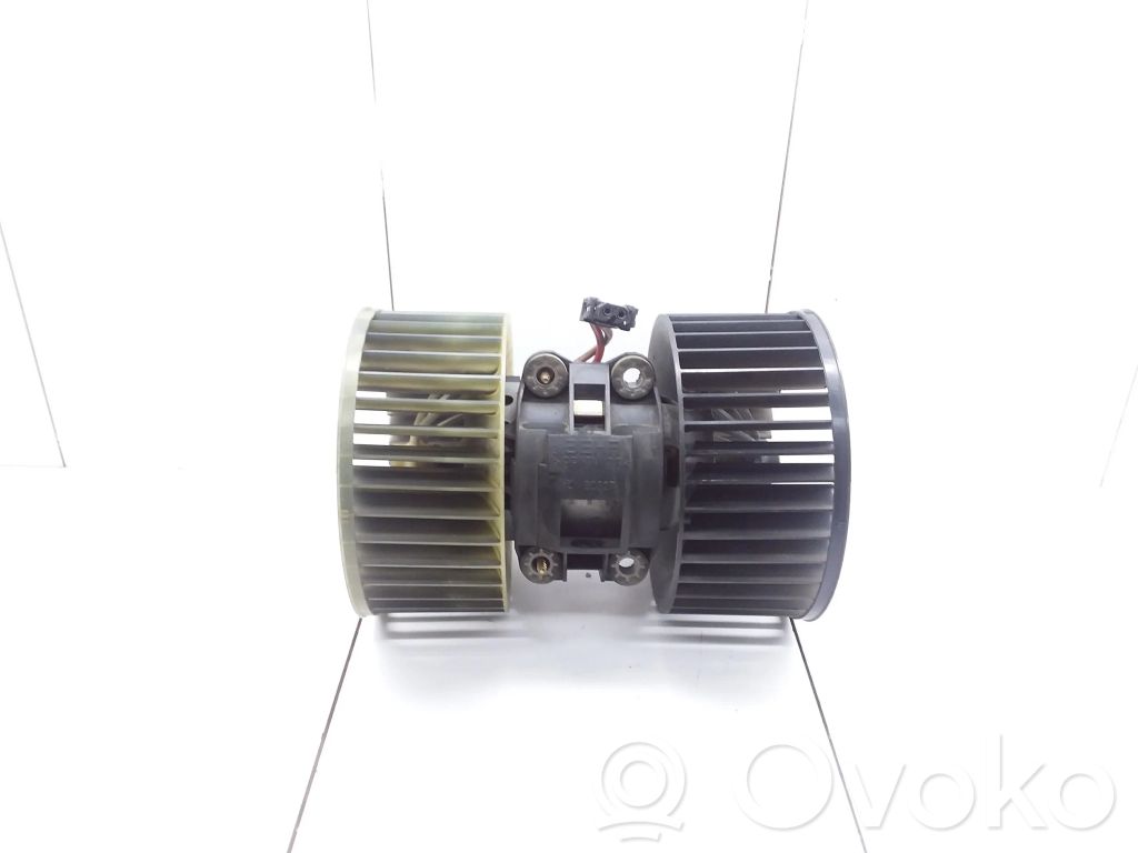 BMW 3 E46 Mazā radiatora ventilators 