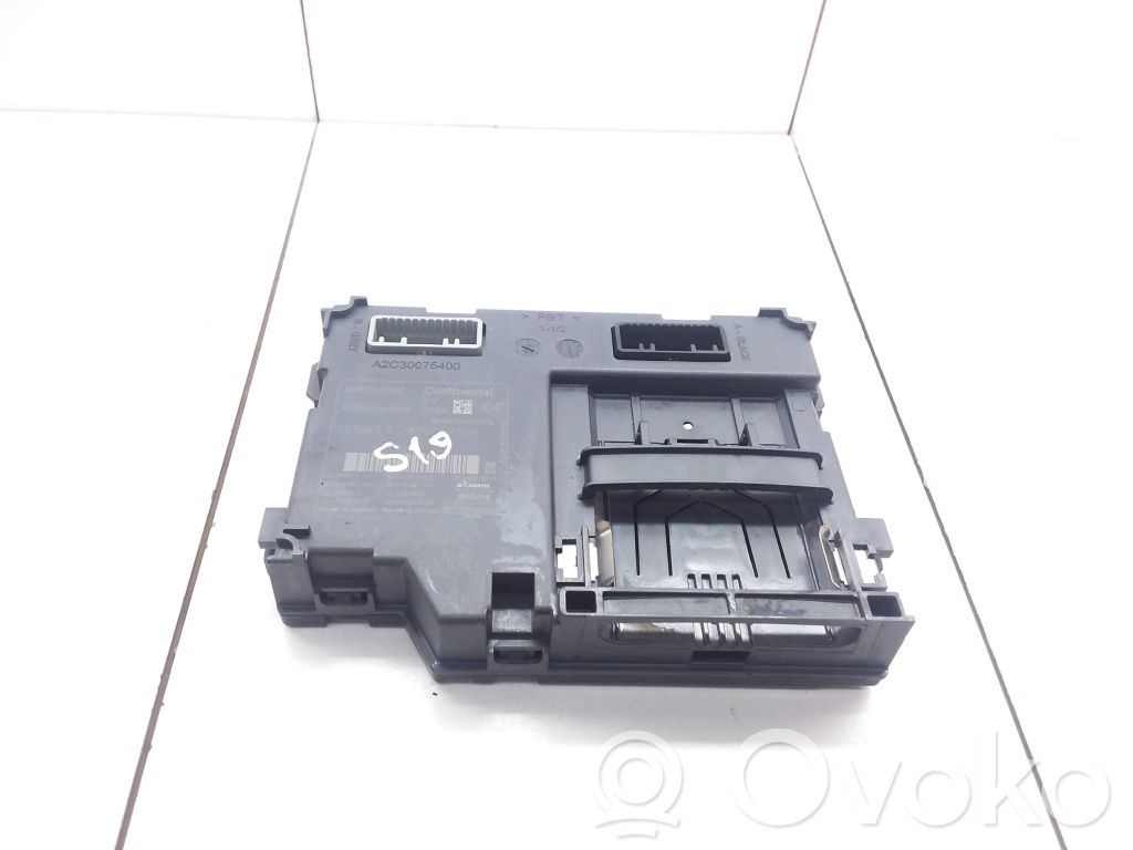 Renault Captur Ignition key card reader 
