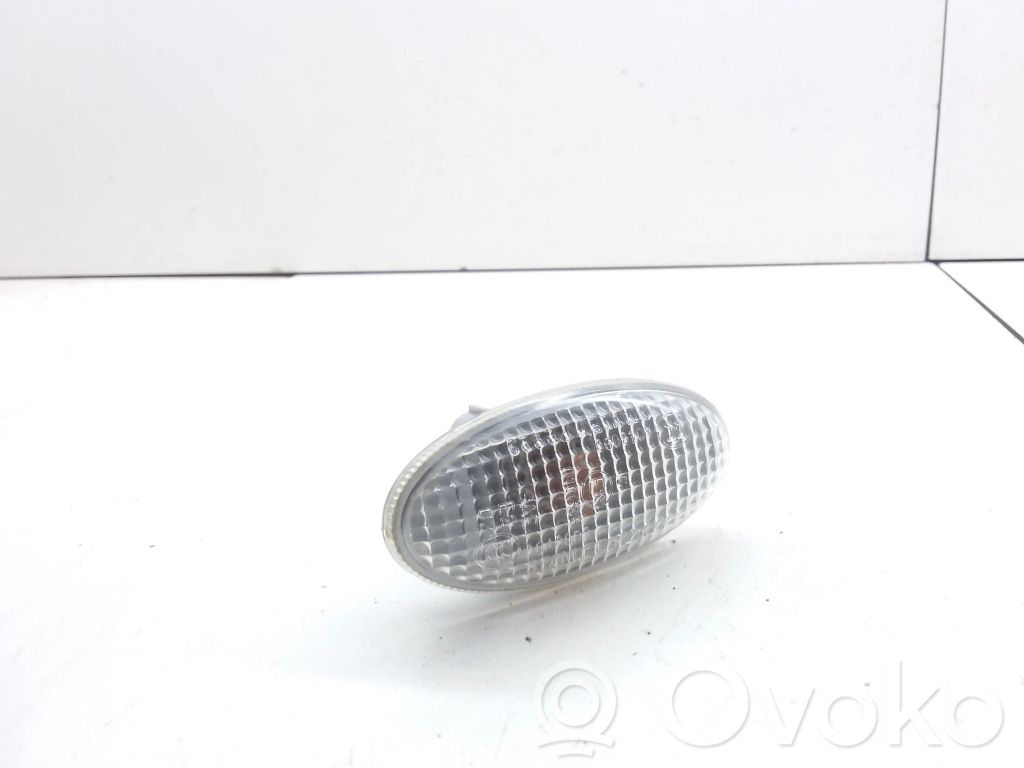 Mazda 5 Front fender indicator light 
