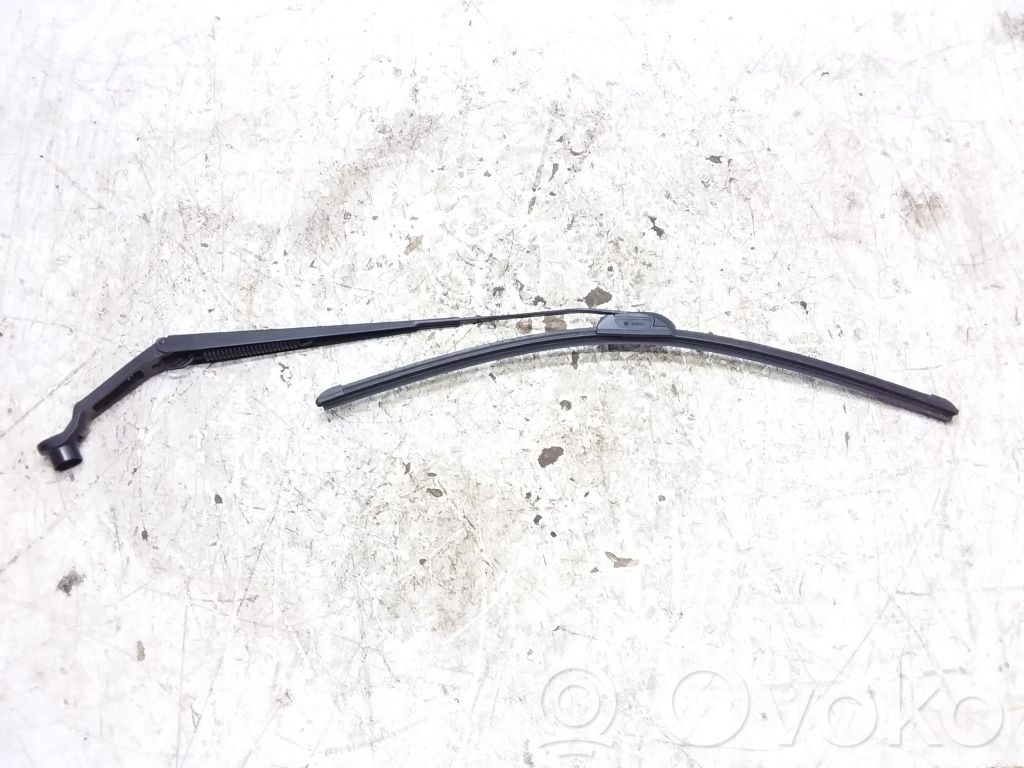 Mazda 5 Windshield/front glass wiper blade 
