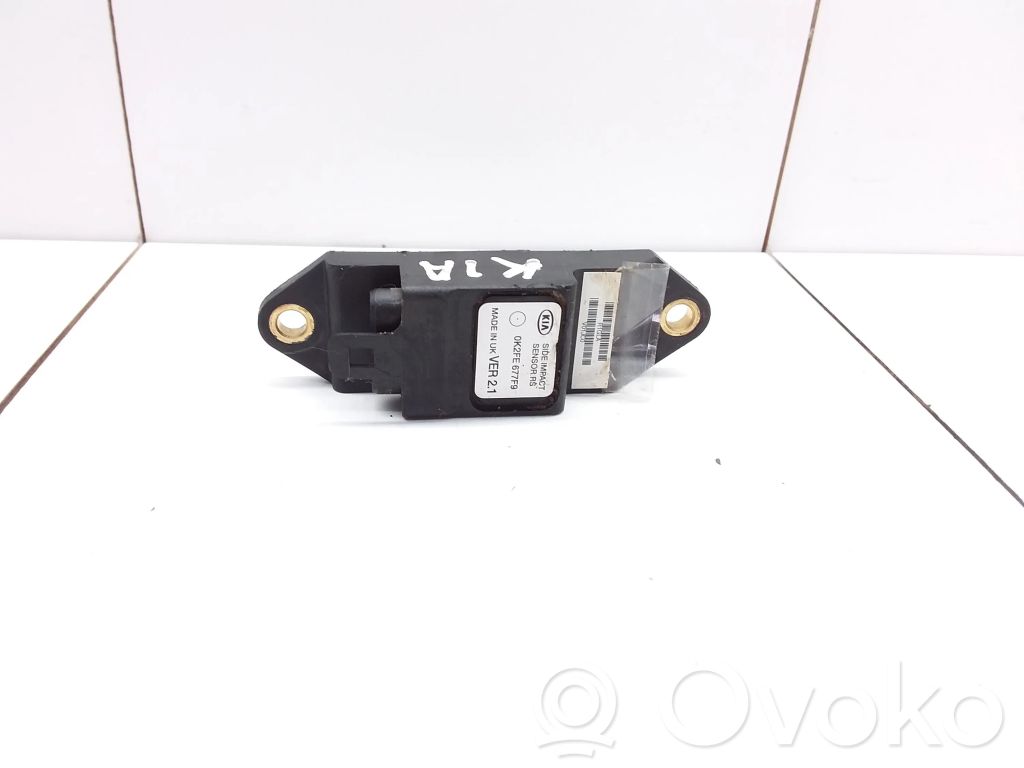 KIA Carens I Airbagsensor Crashsensor Drucksensor 