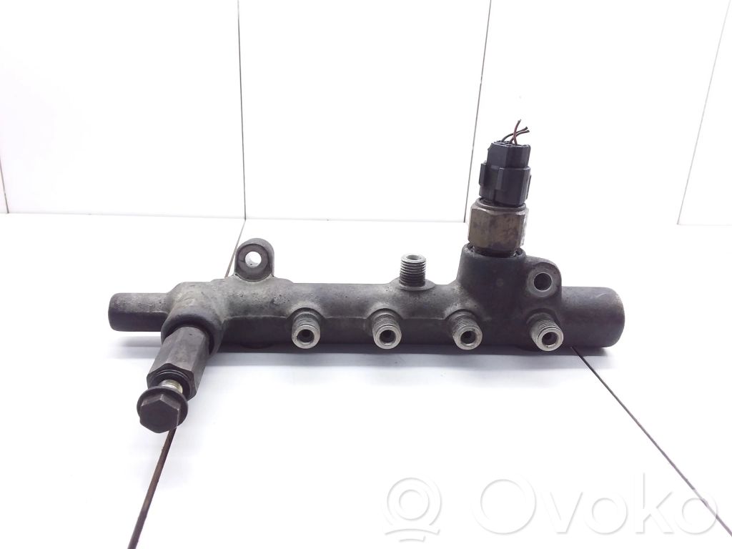 Opel Meriva A Tubo principal de alimentación del combustible 
