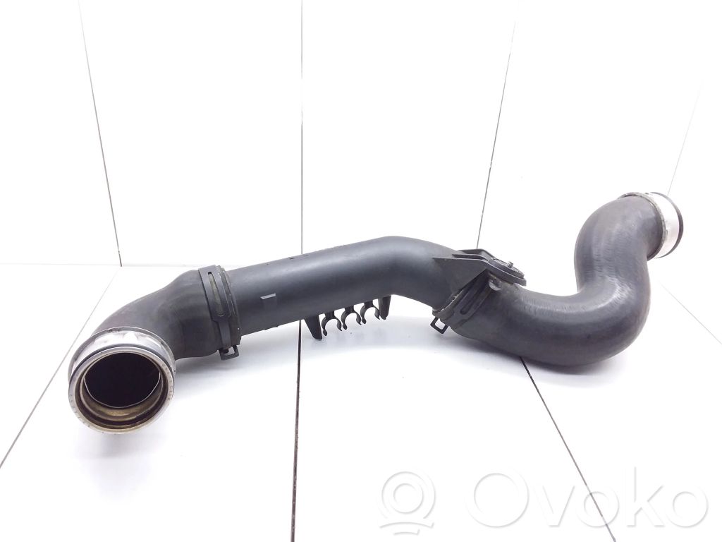 Volkswagen Caddy Furtun/conductă intercooler 