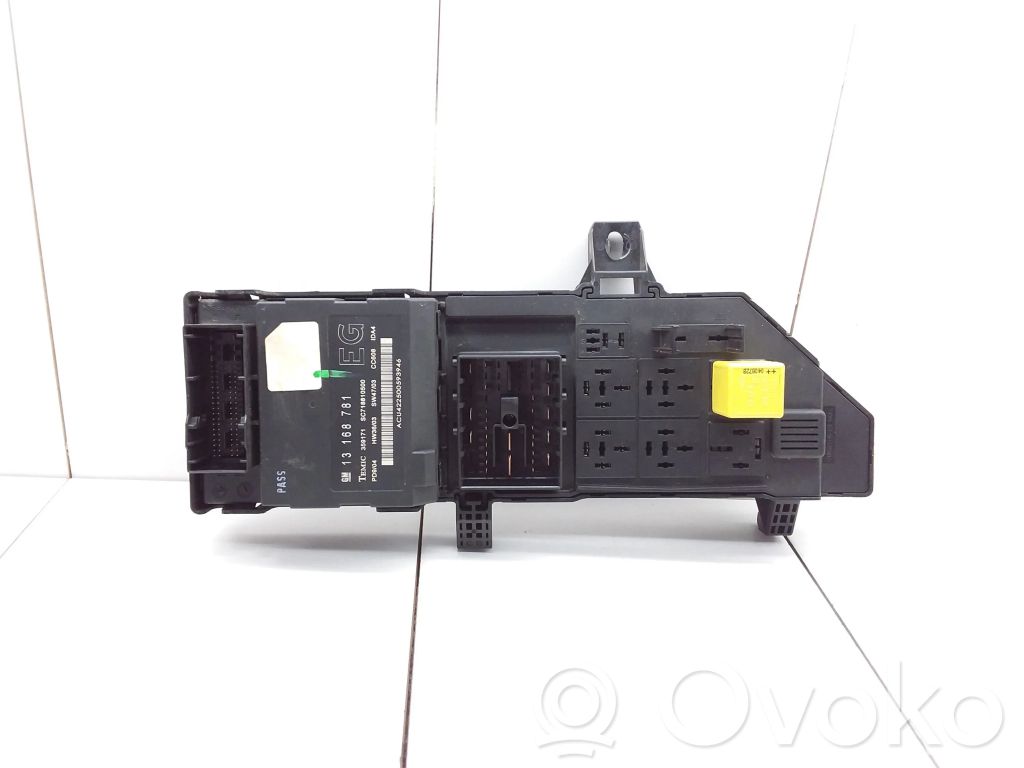 Opel Vectra C Fuse module 
