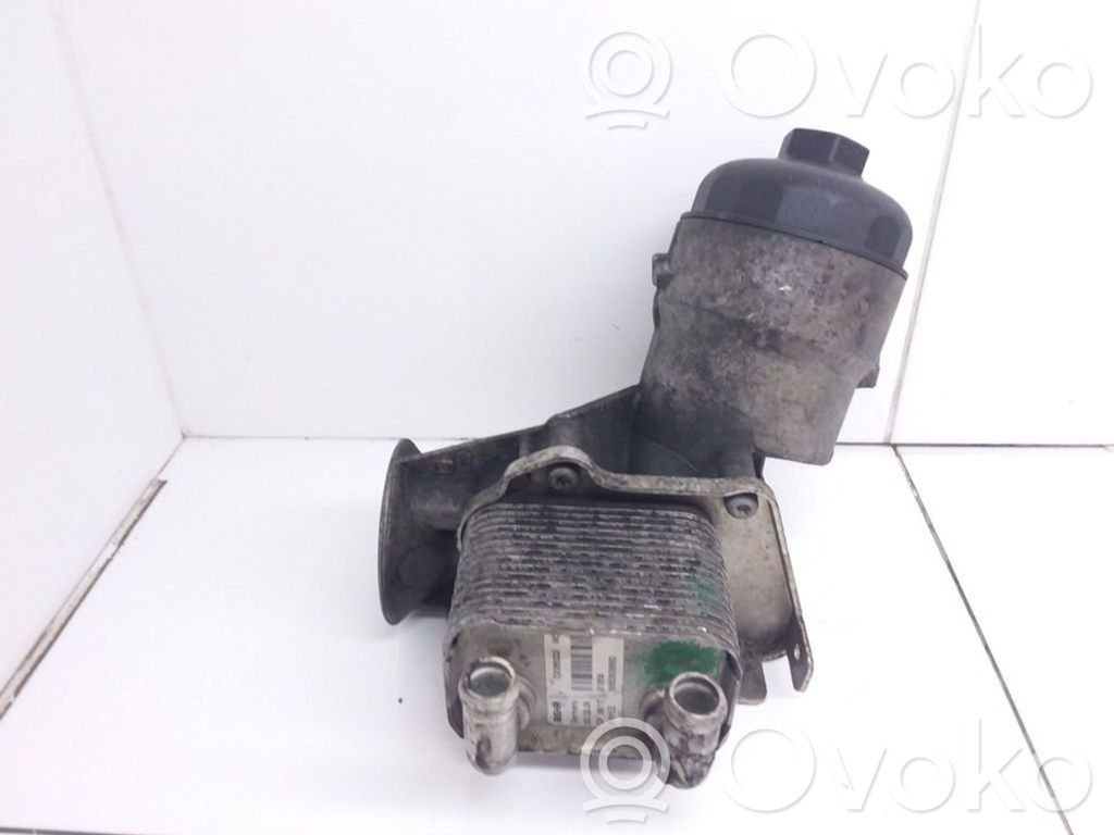 Opel Astra H Oil filter mounting bracket 