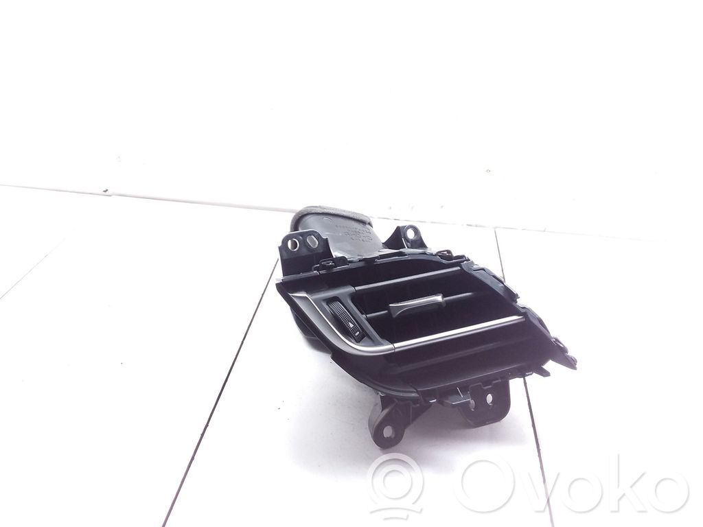 Toyota C-HR I Boczna kratka nawiewu deski rozdzielczej 