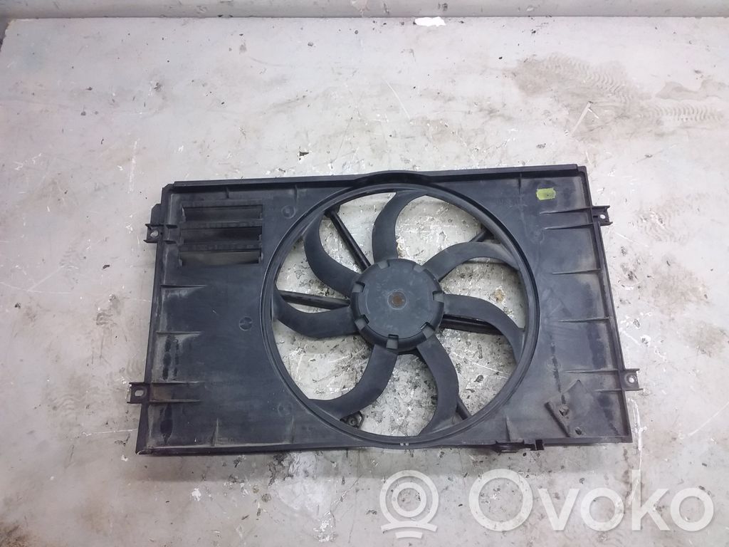 Volkswagen Golf V Elektryczny wentylator chłodnicy 