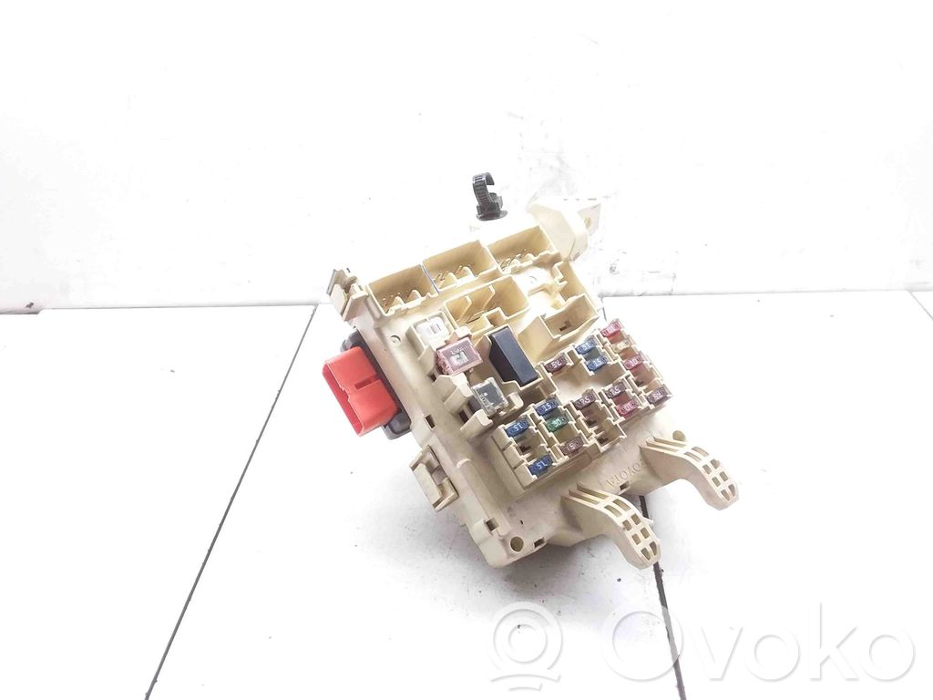 Toyota Corolla E10 Fuse module 