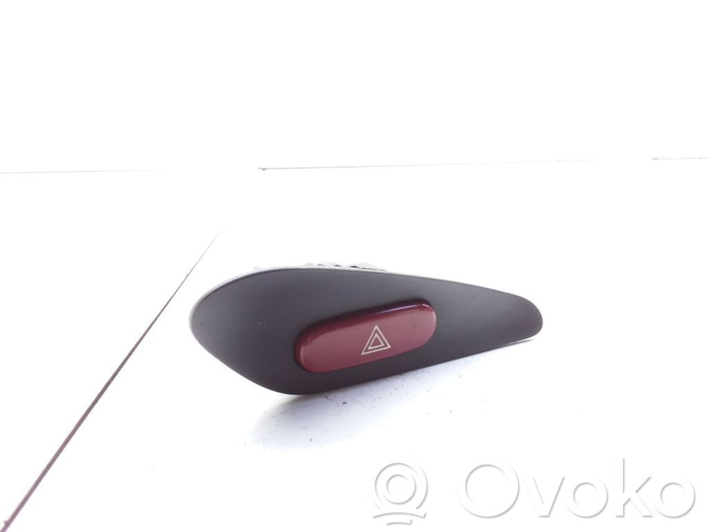 Peugeot 406 Hazard light switch 