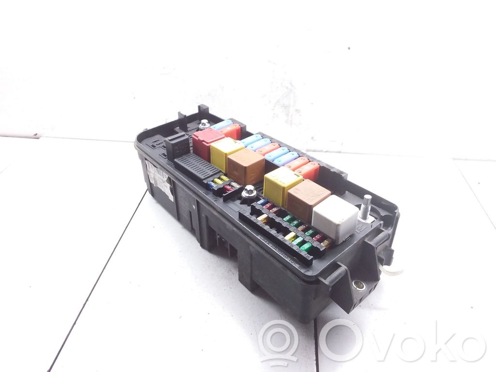 Opel Vectra C Fuse module 