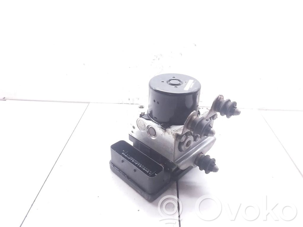 Volkswagen Touareg I Pompa ABS 