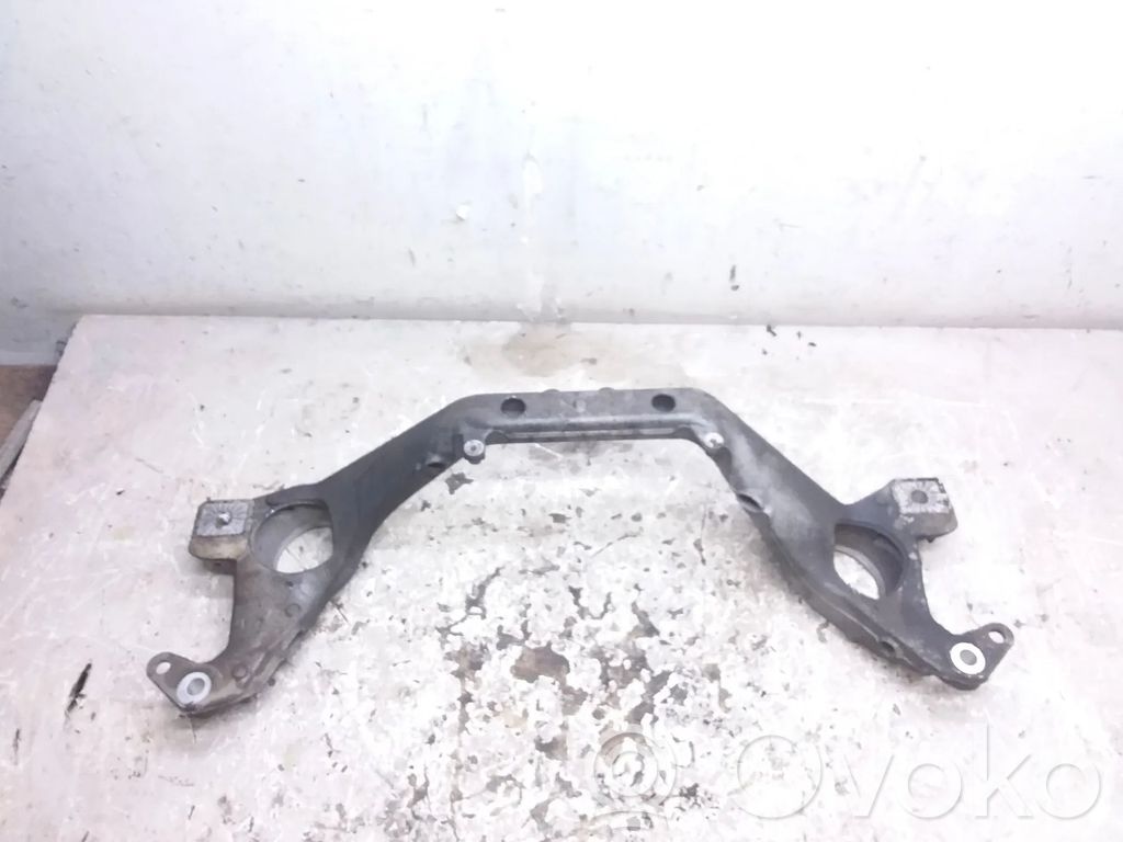 Volkswagen Touareg I Front subframe 