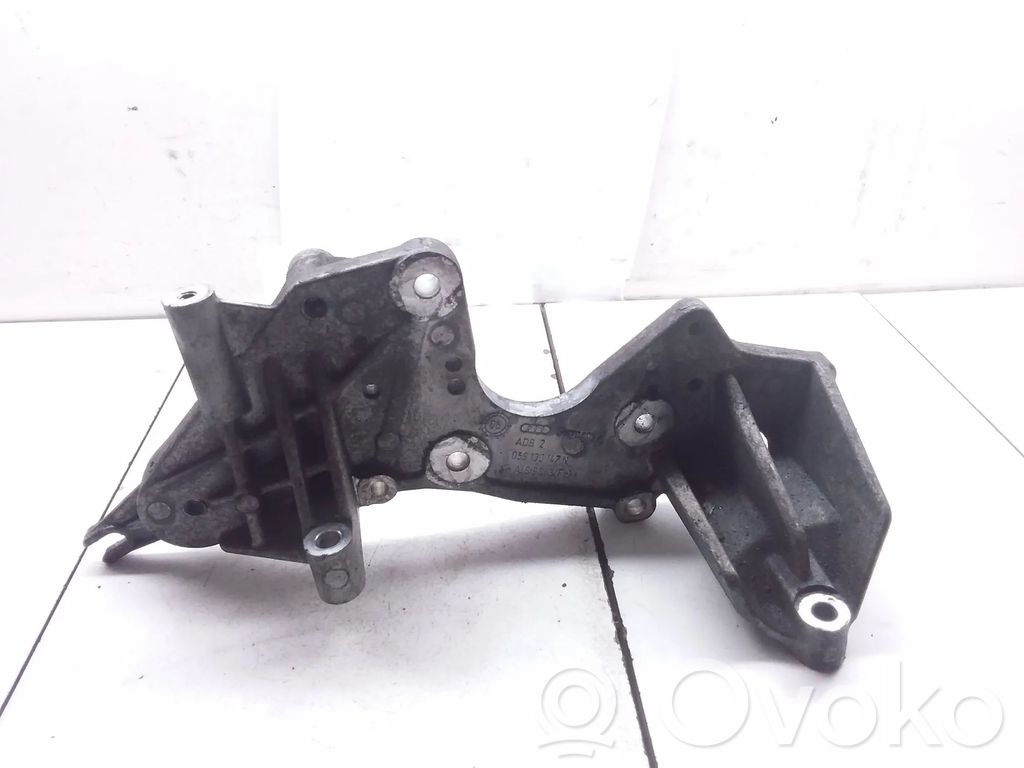 Volkswagen Touareg I Fuel pump bracket 