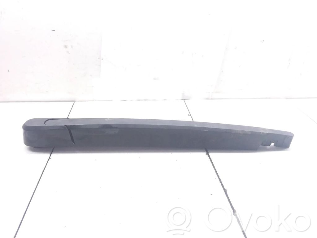 Opel Vectra C Ramię wycieraczki szyby tylnej 