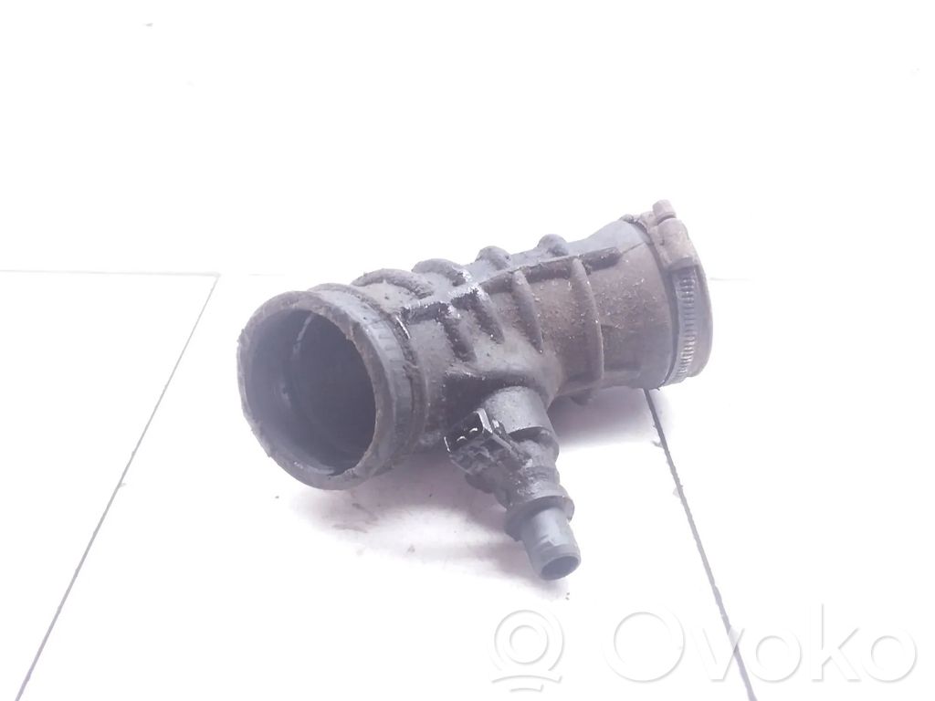 Volvo S60 Ansaugrohr Ansaugschlauch Turbolader 