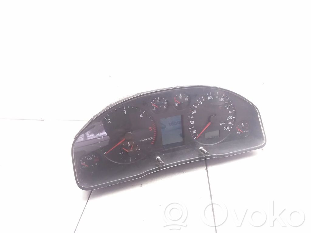 Audi A6 S6 C5 4B Nopeusmittari (mittaristo) 