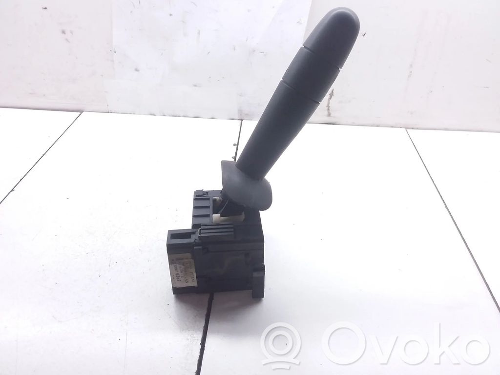 Opel Vivaro Palanca de control del limpiaparabrisas 