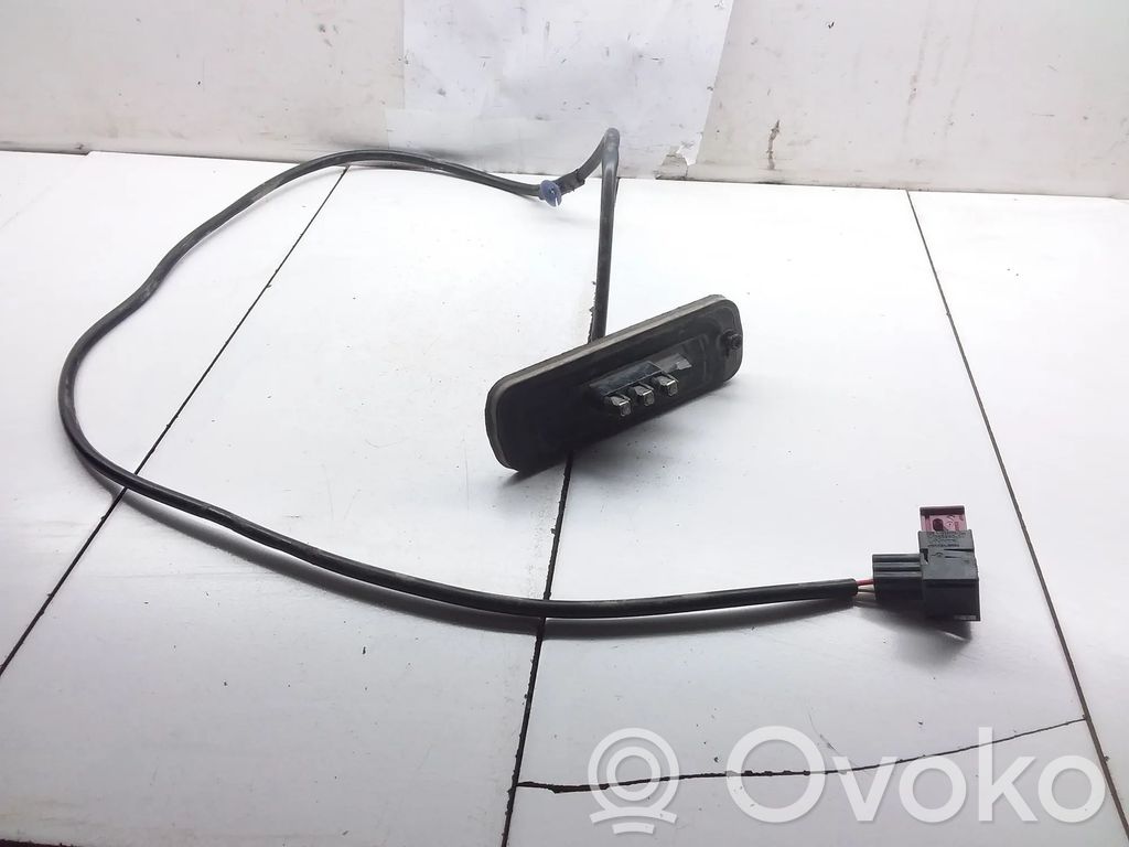 Opel Vivaro Styk drzwi bocznych / przesuwnych 
