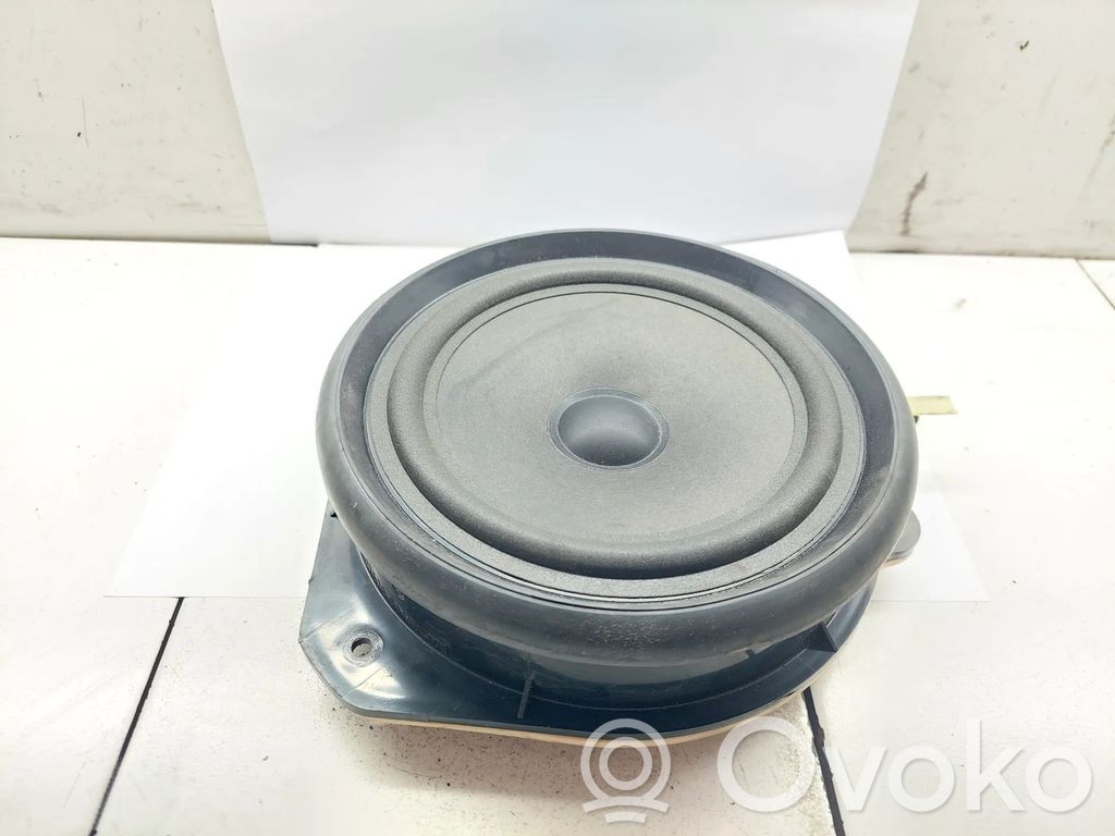 Audi A4 S4 B6 8E 8H Haut-parleur de porte avant 