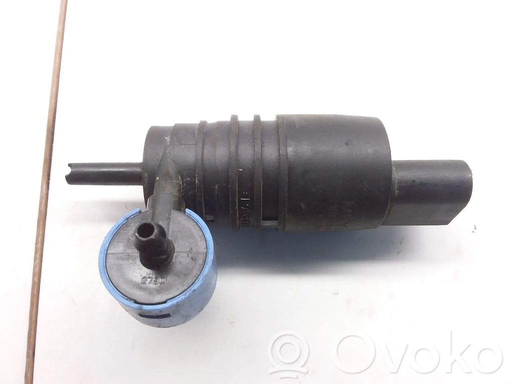 Skoda Octavia Mk2 (1Z) Windscreen/windshield washer pump 