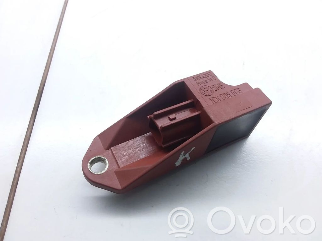 Volkswagen Golf IV Czujnik uderzenia Airbag 
